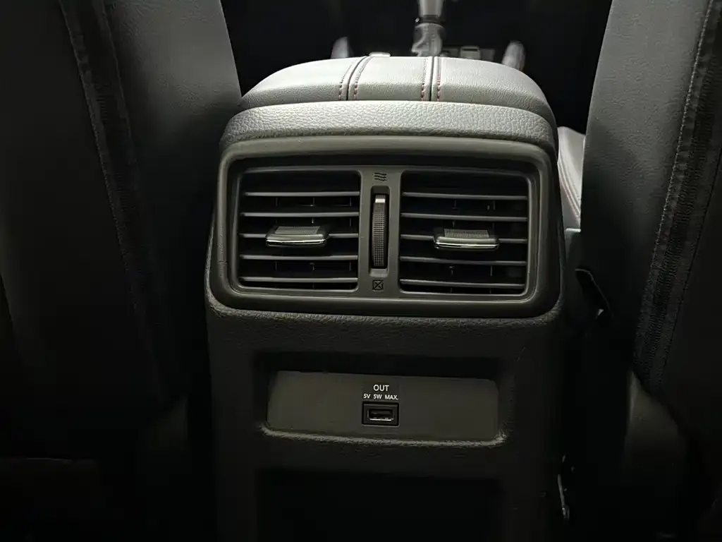 Nissan Qashqai — фото 10