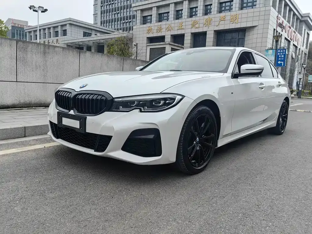 BMW 3 Series — фото 1