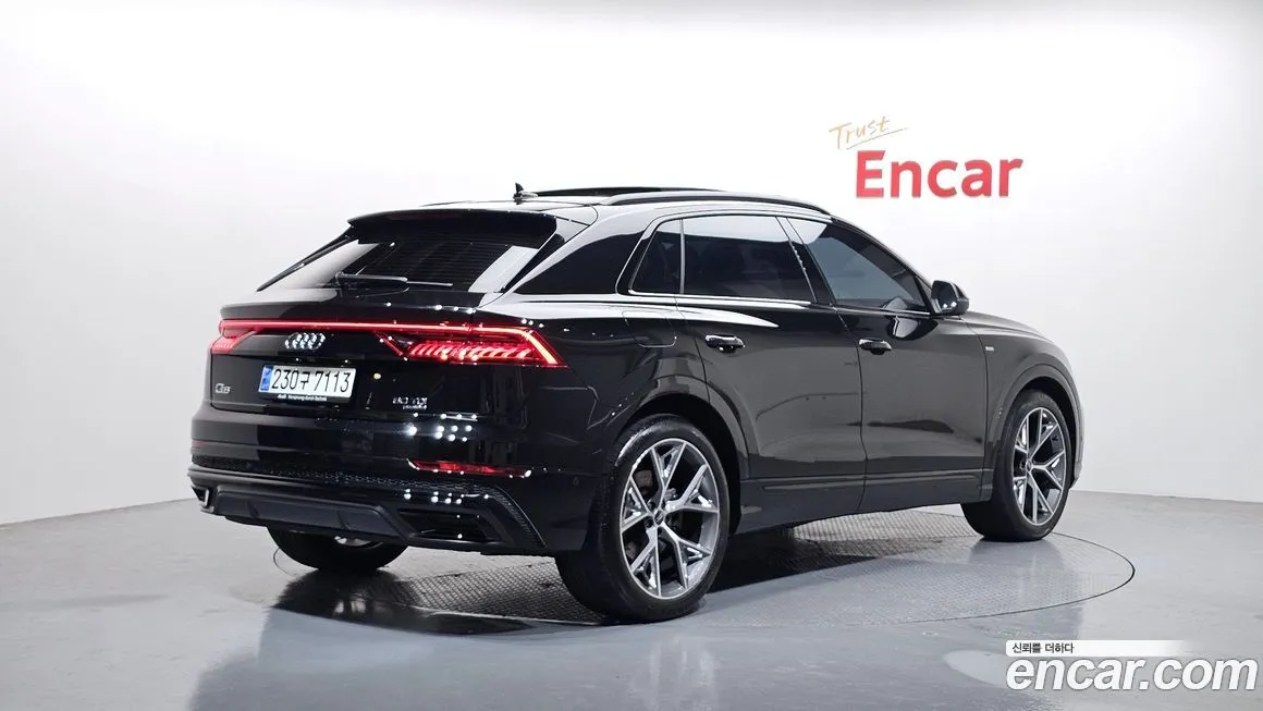 Audi Q8 2023 из KR, фото 4