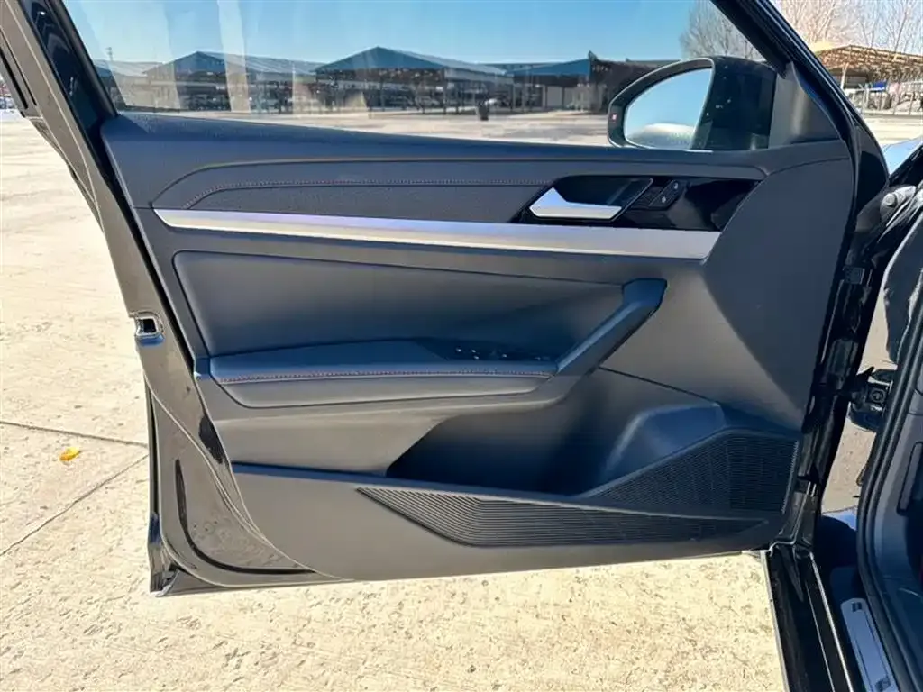 Volkswagen Lavida 2023 из CN, фото 9
