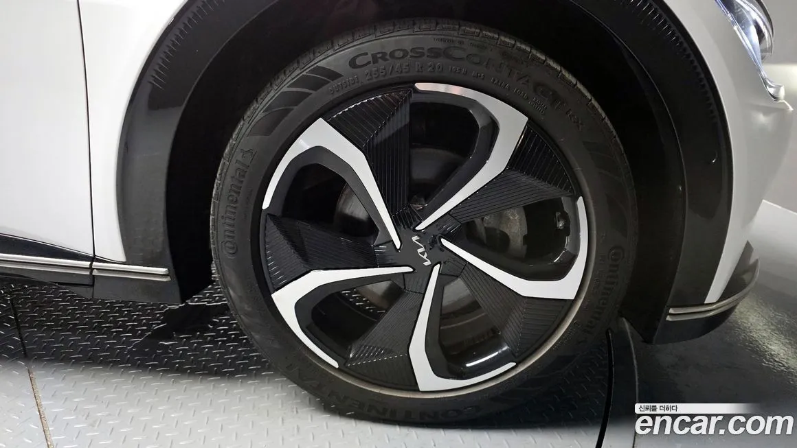 Kia EV6 2023 из KR, фото 4