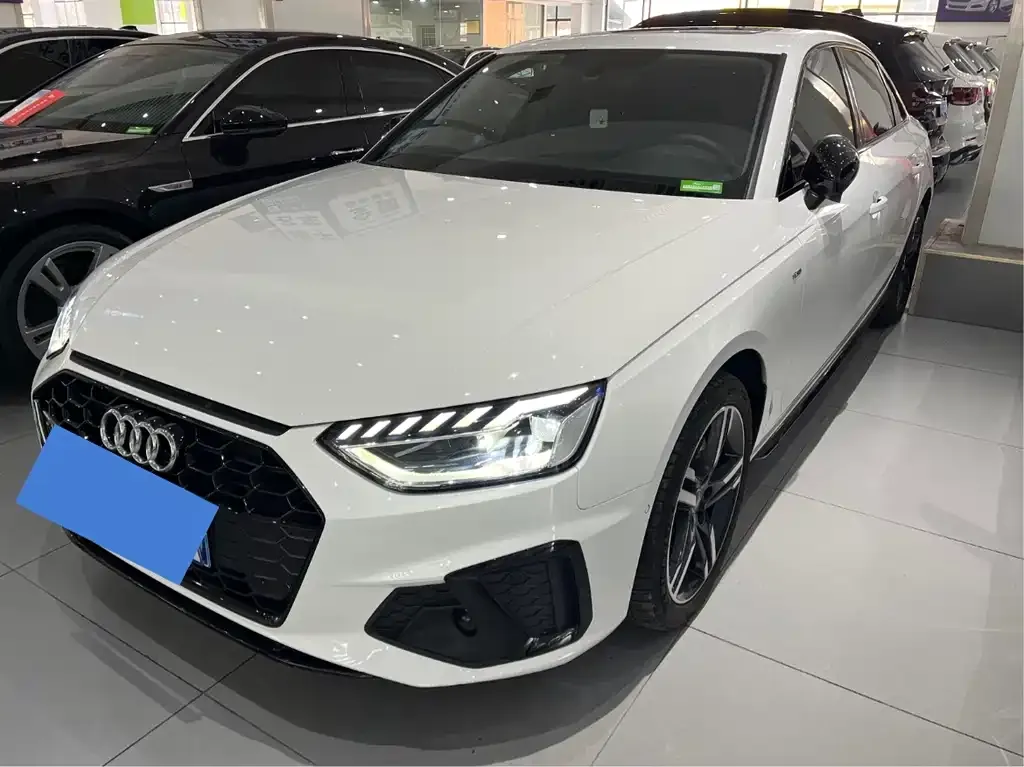 Audi A4L 2023 из CN, фото 1