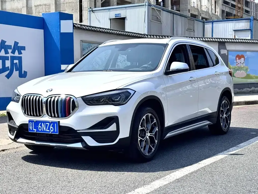 BMW X1 — фото 1