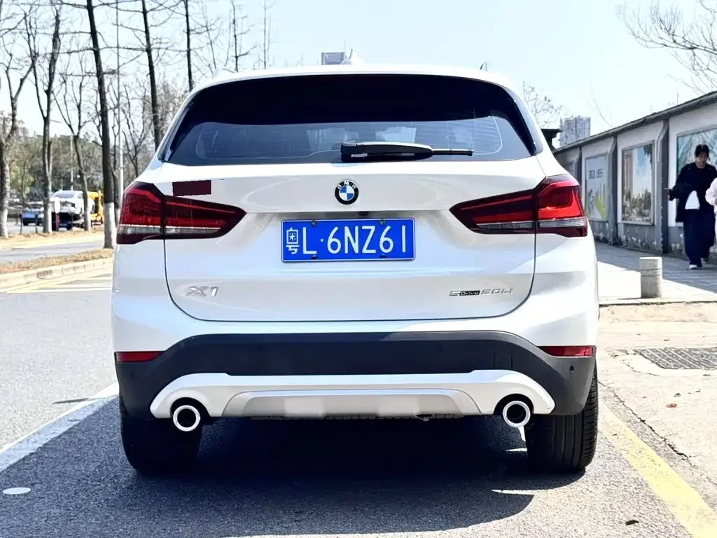 BMW X1 — фото 5