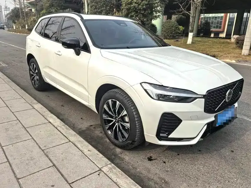 Volvo XC60 2024 из CN, фото 9