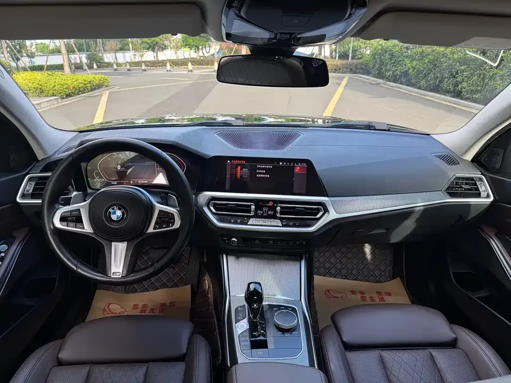 BMW 3 Series 2021 из CN, фото 2