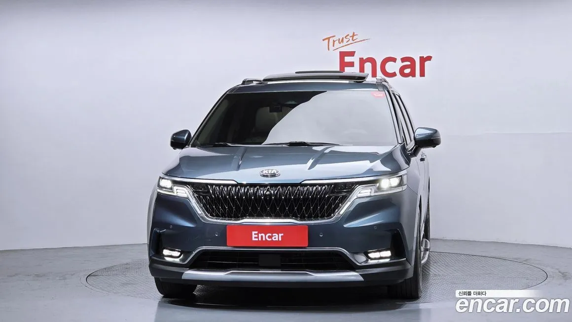 Kia Carnival — фото 2