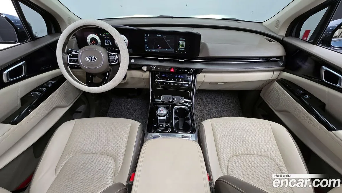 Kia Carnival — фото 10