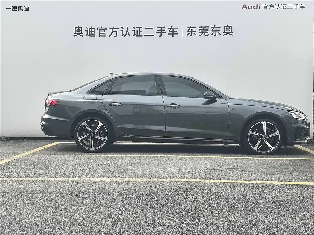 Audi A4L — фото 10