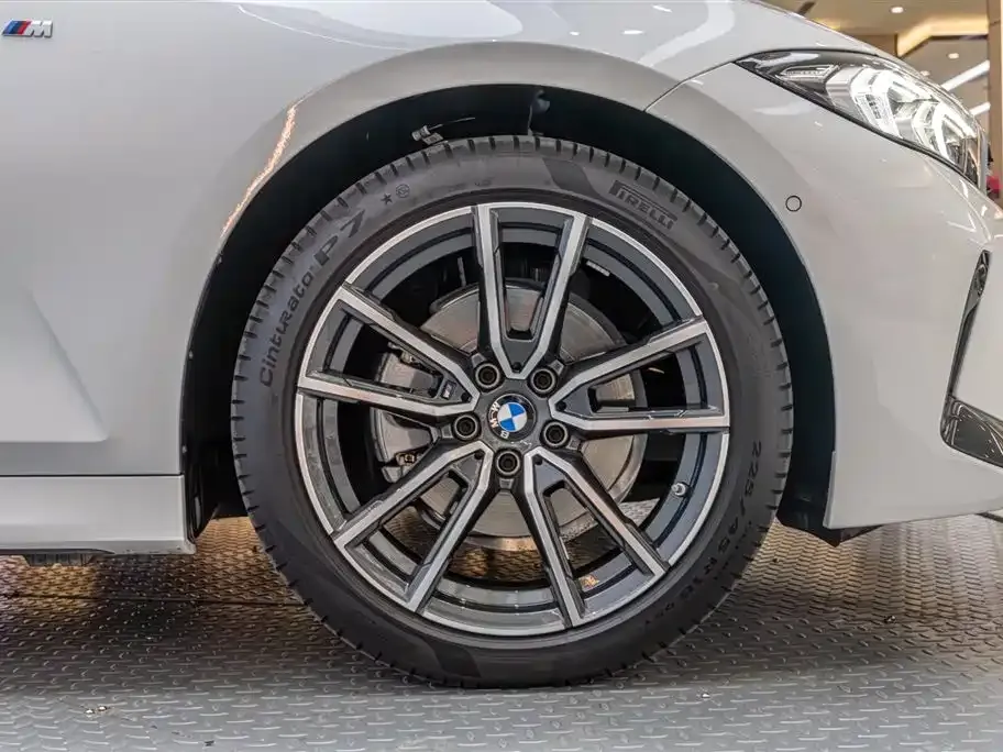 BMW 3 Series 2025 из CN, фото 10