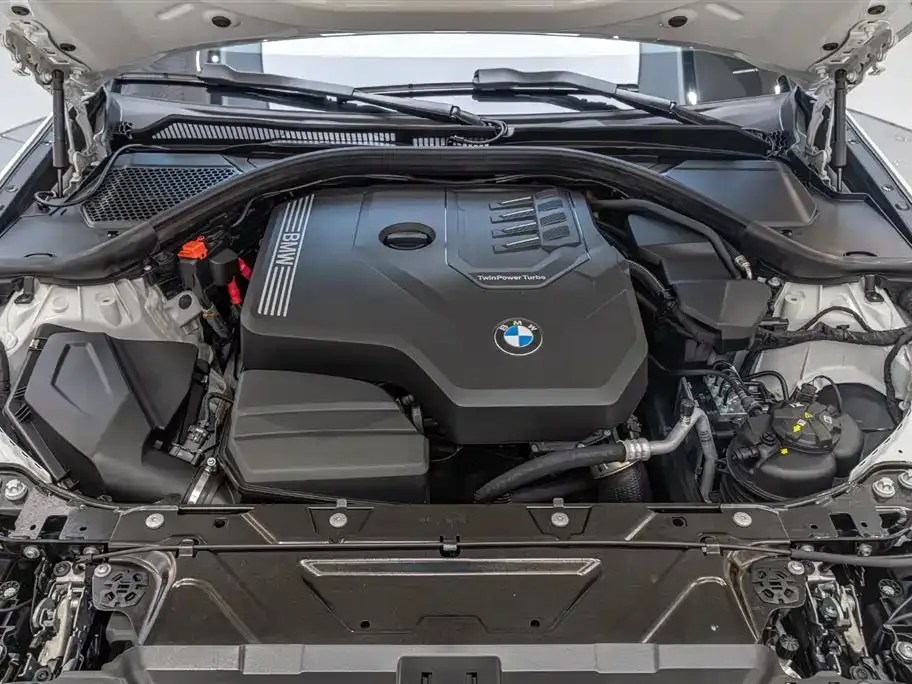 BMW 3 Series 2025 из CN, фото 8