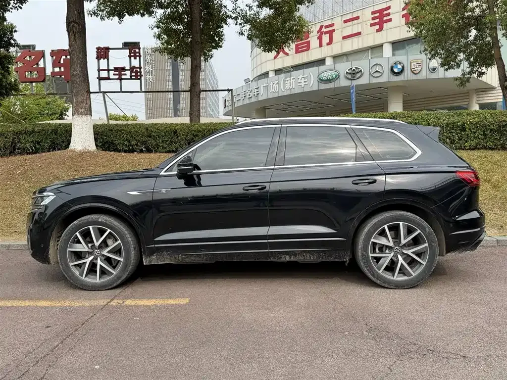 Volkswagen Touareg 2023 из CN, фото 5