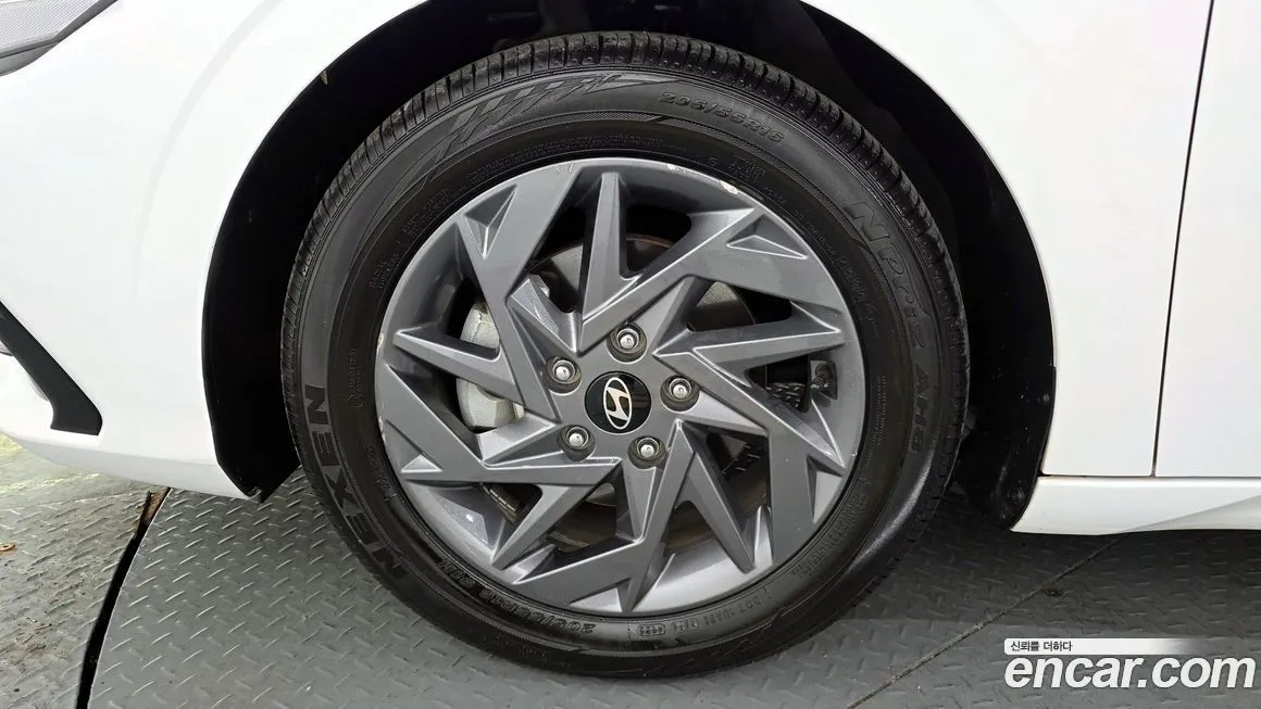 Hyundai AVANTE — фото 7