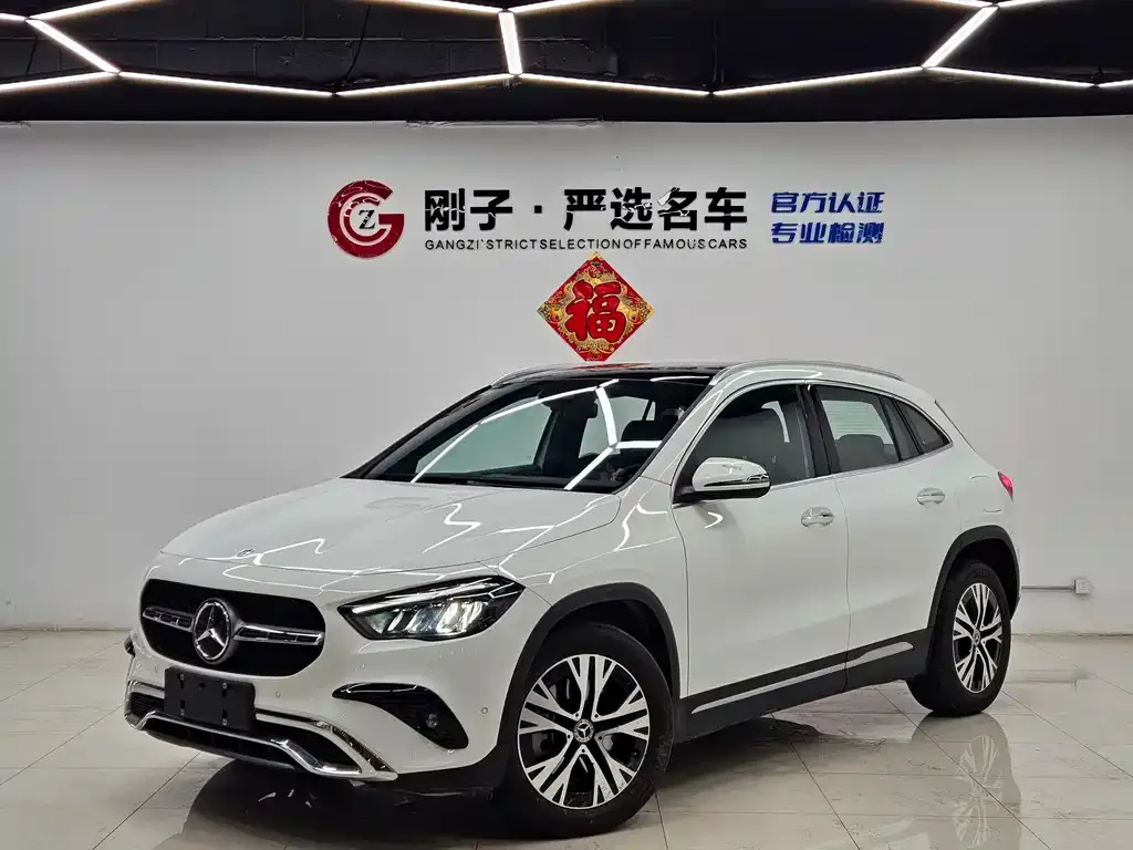 Mercedes-Benz GLA — фото 1