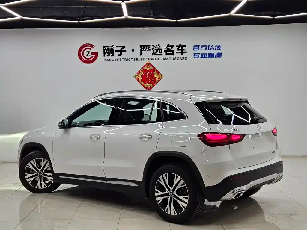 Mercedes-Benz GLA — фото 6