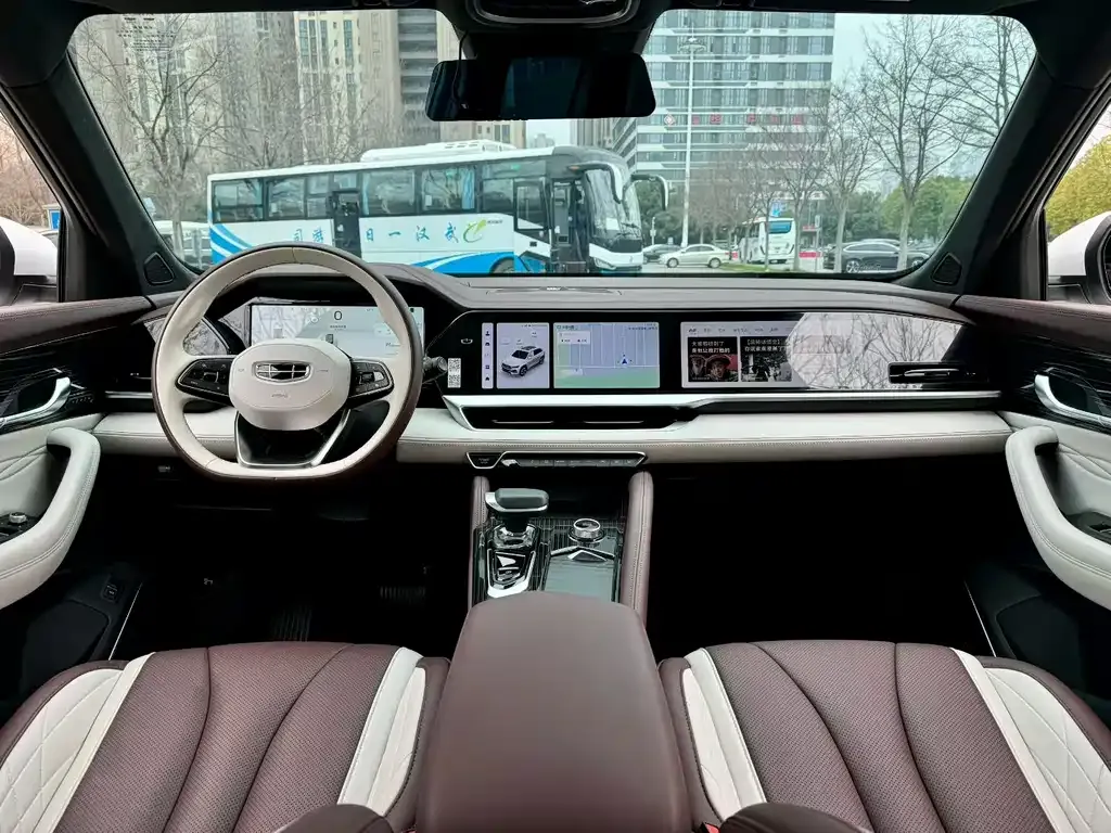 Geely Xingyue L 2023 из CN, фото 3