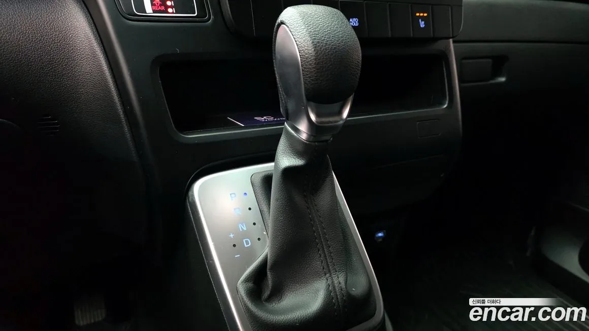Hyundai Staria 2025 из KR, фото 10