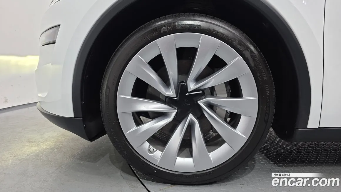 Tesla Model Y 2025 из KR, фото 10