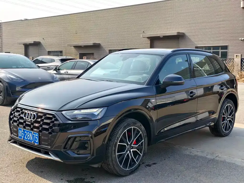 Audi Q5L 2024 из CN, фото 1