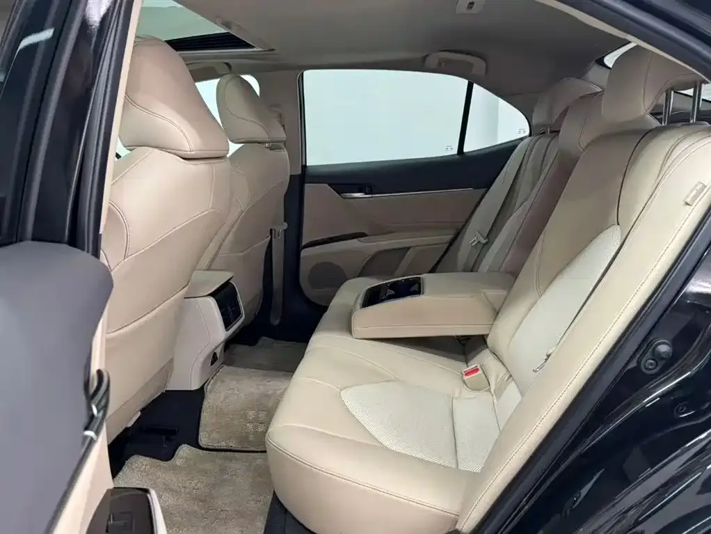 Toyota Camry 2021 из CN, фото 6