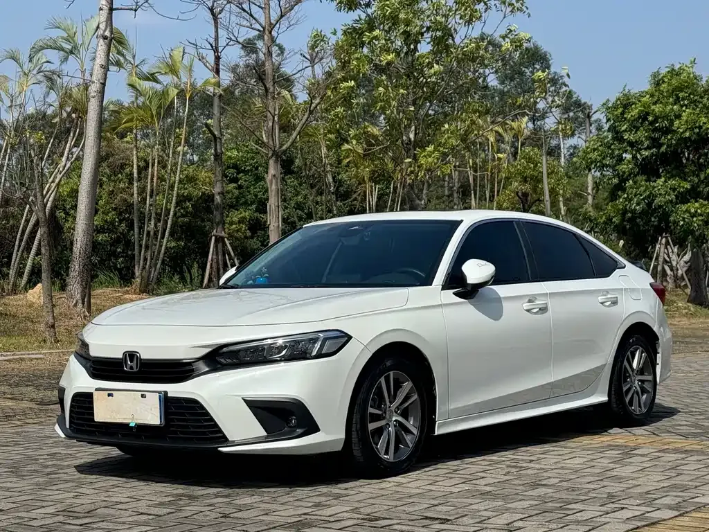 Honda Civic — фото 1