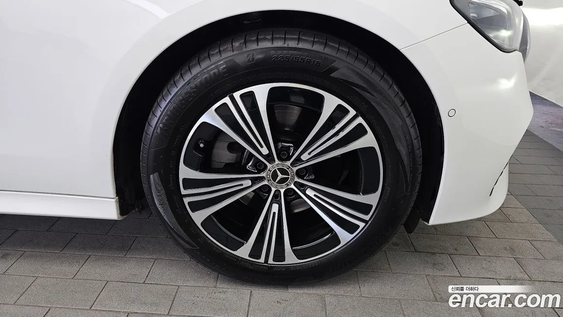 Mercedes-Benz E-Class 2025 из KR, фото 8