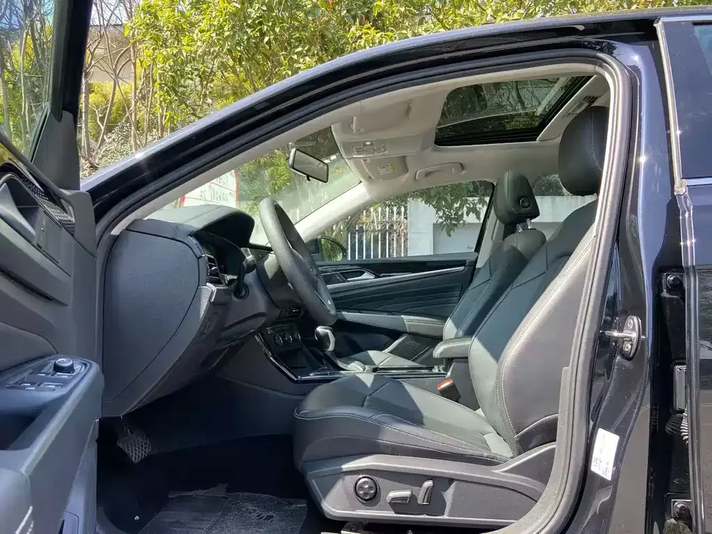 Volkswagen Passat — фото 6