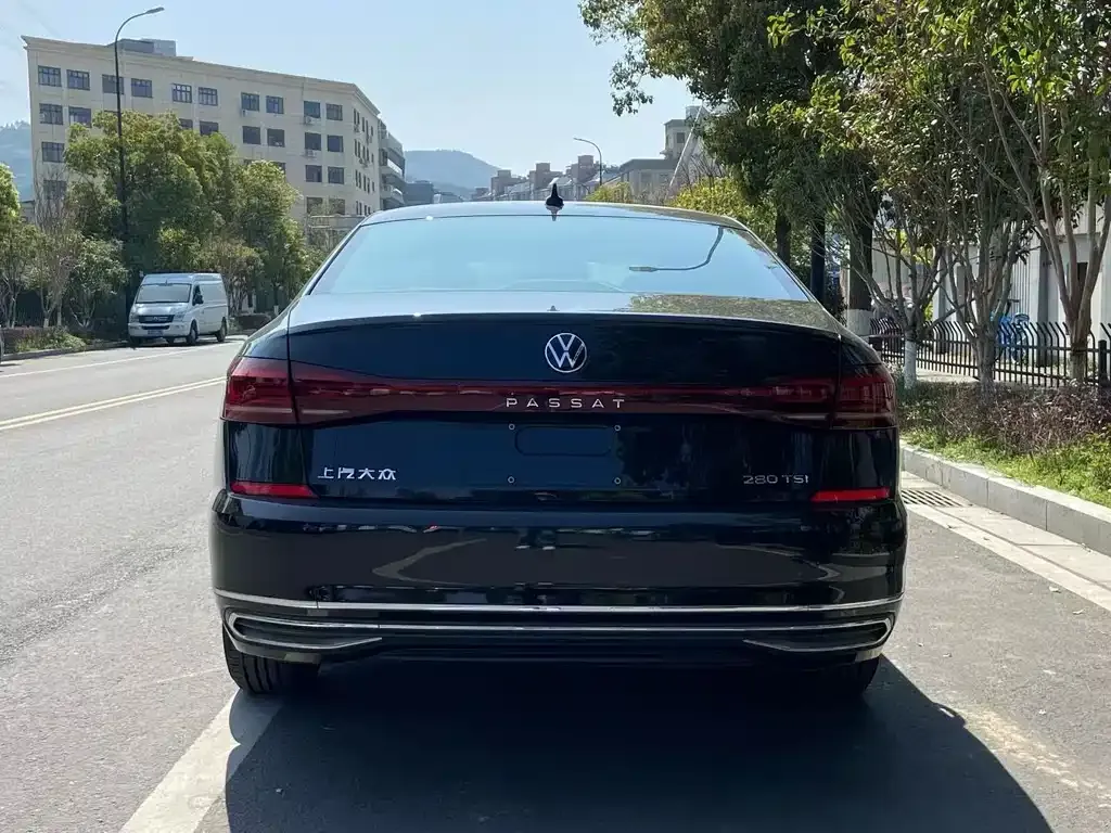 Volkswagen Passat — фото 2