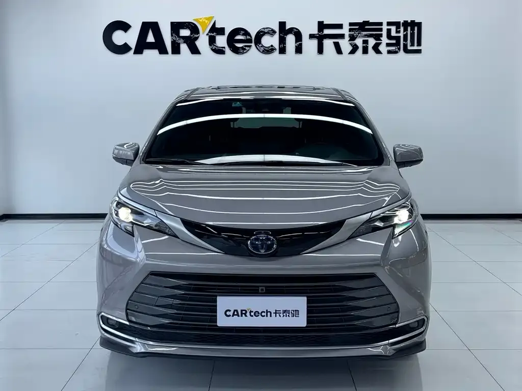 Toyota Sienna 2024 из CN, фото 9