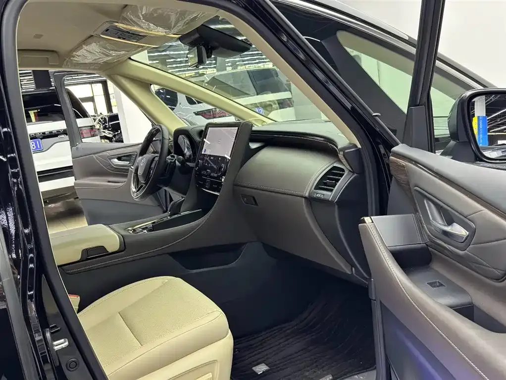 Toyota Alphard 2025 из CN, фото 9