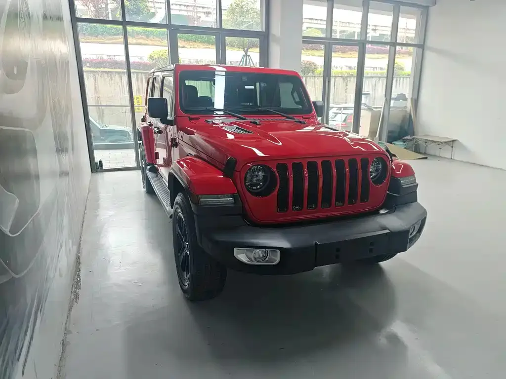 Jeep Wrangler — фото 7