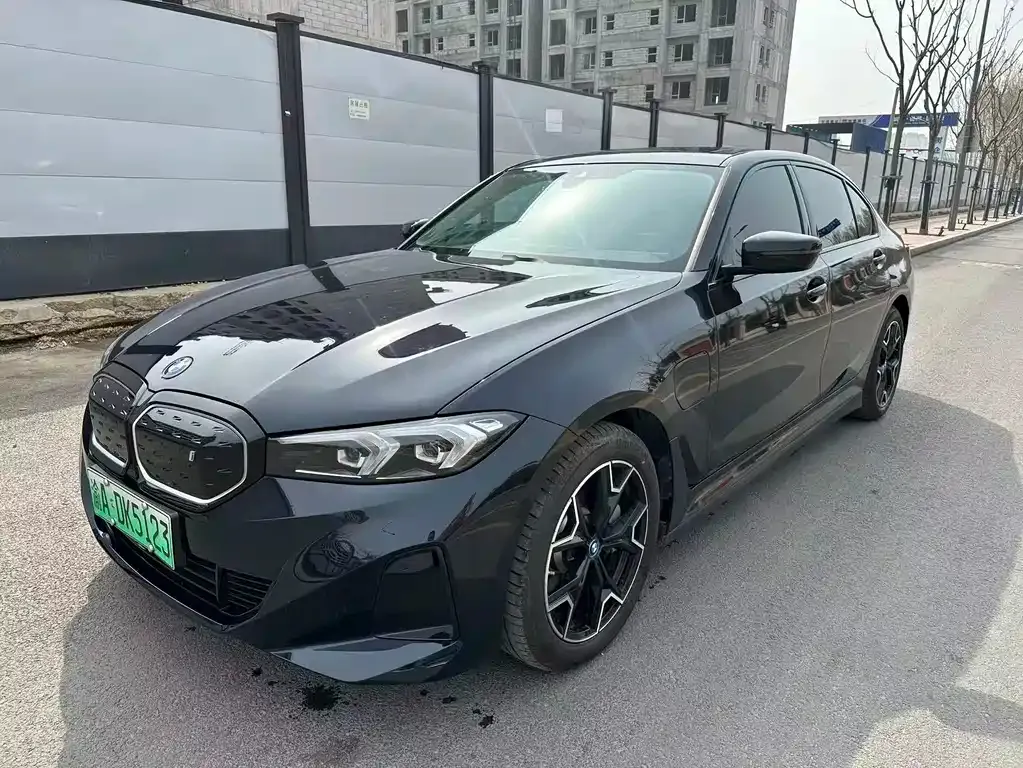 BMW i3 — фото 1