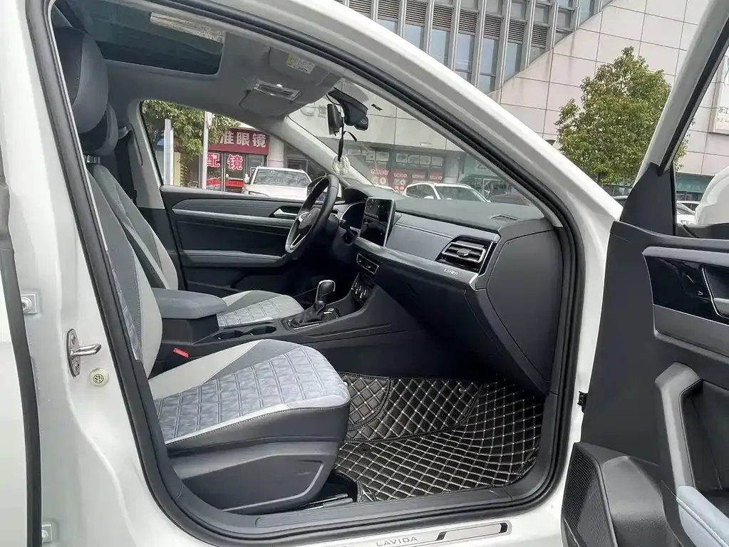Volkswagen Lavida 2022 из CN, фото 9