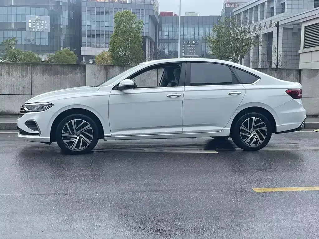 Volkswagen Lavida 2022 из CN, фото 3