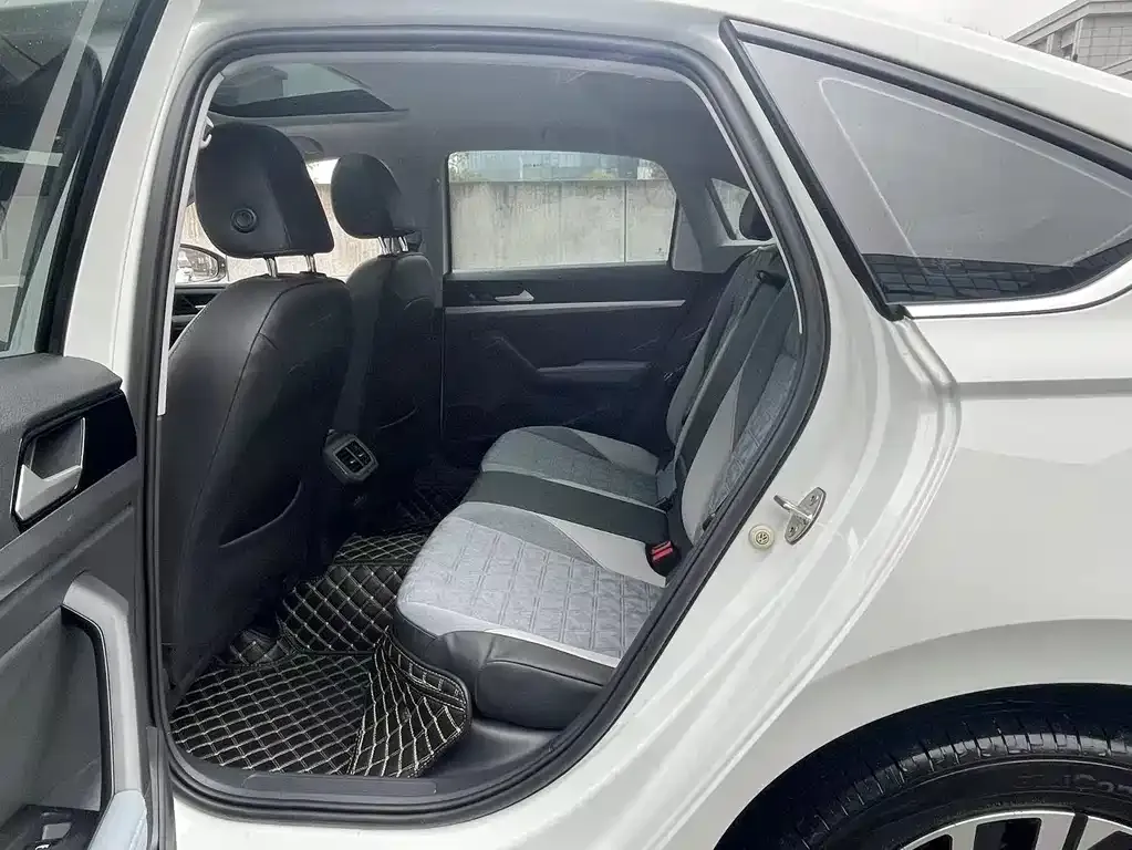 Volkswagen Lavida 2022 из CN, фото 6