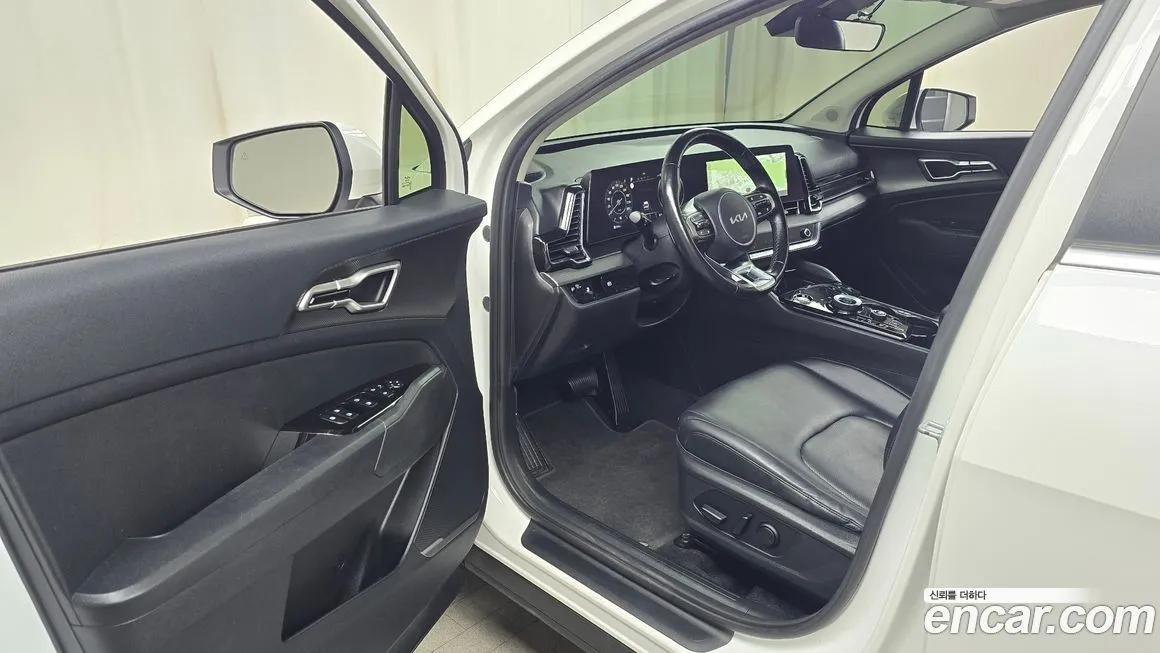 Kia Sportage — фото 8