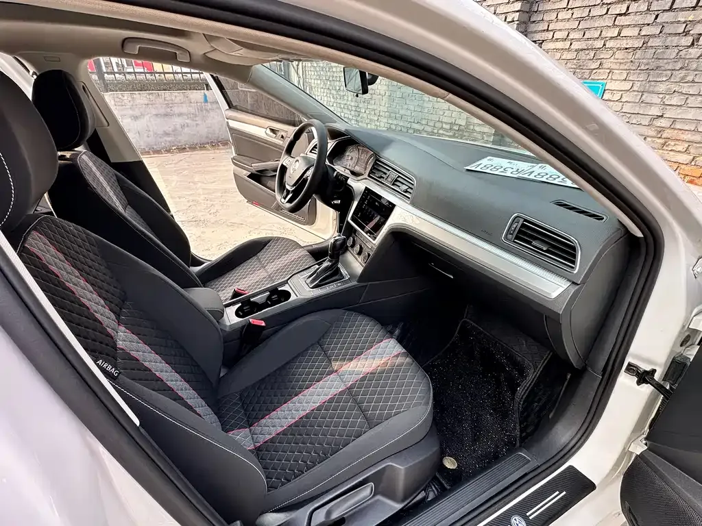 Volkswagen Lamando 2022 из CN, фото 4