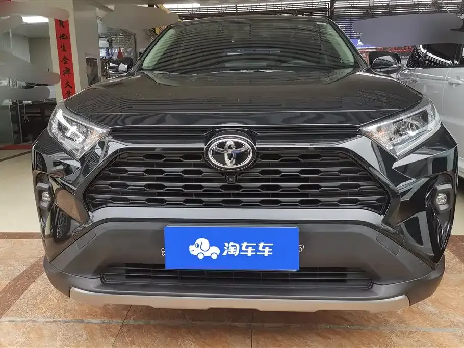 Toyota RAV4 2023 из CN, фото 9