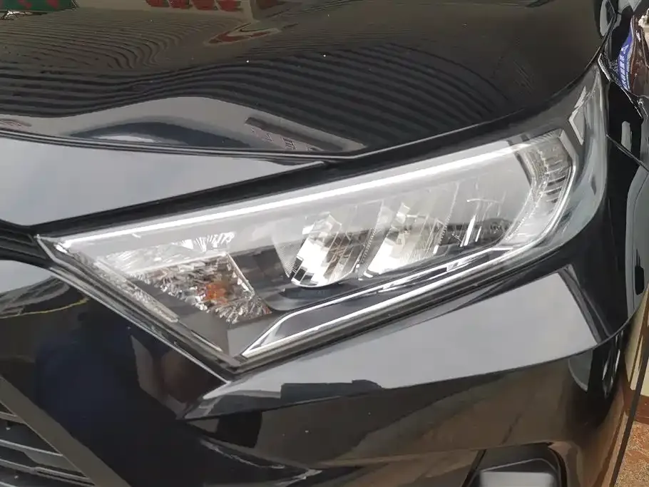 Toyota RAV4 2023 из CN, фото 7