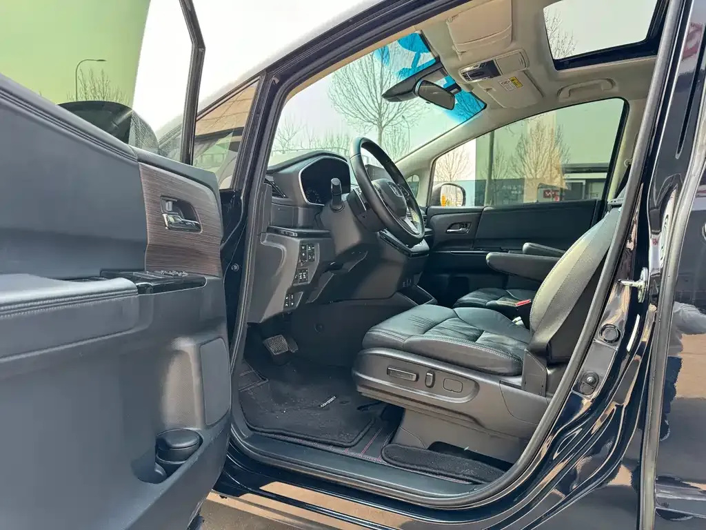 Honda Odyssey 2023 из CN, фото 6