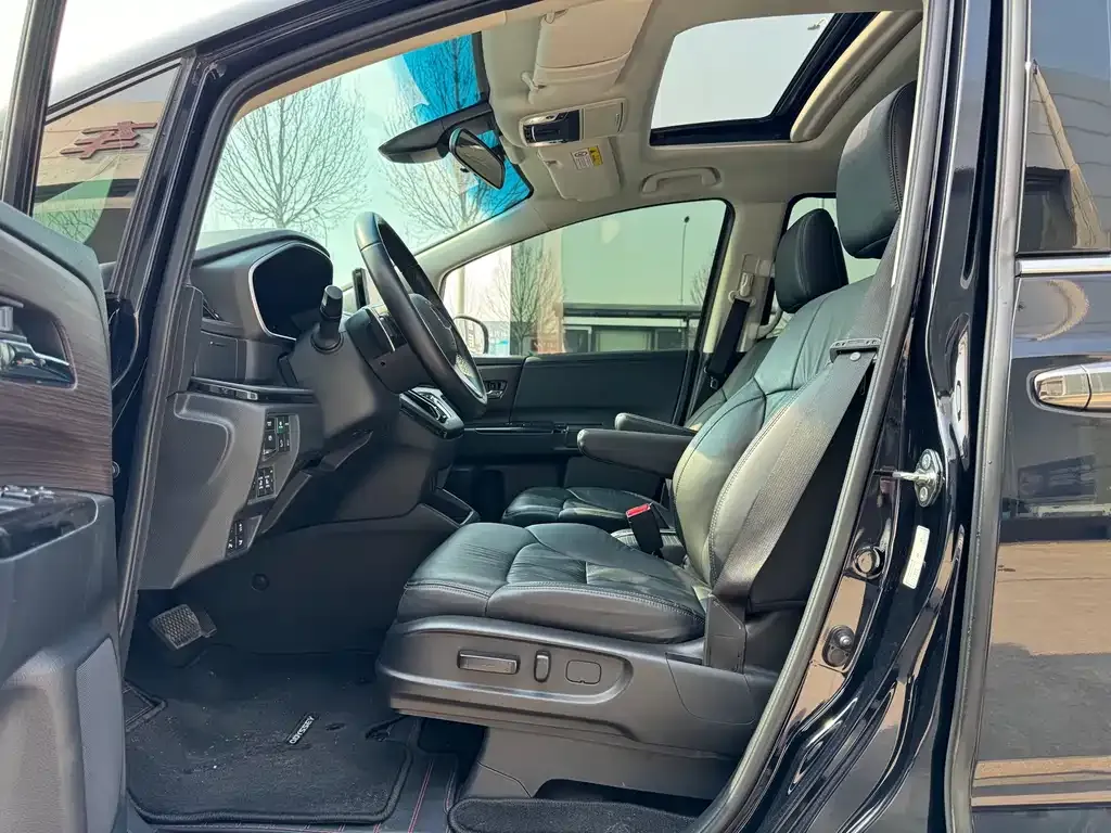 Honda Odyssey 2023 из CN, фото 8