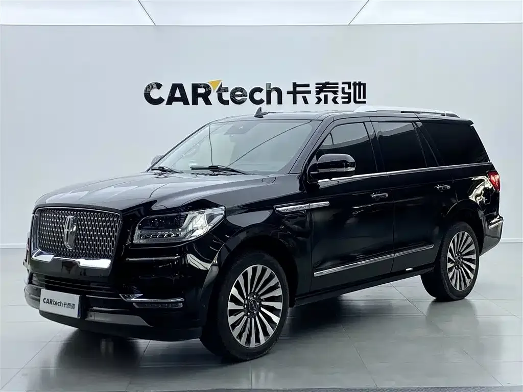 Lincoln Navigator — фото 1