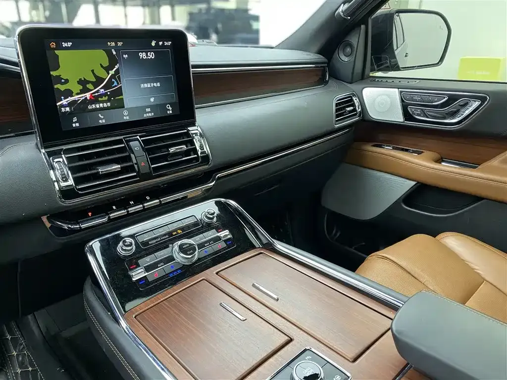 Lincoln Navigator — фото 10