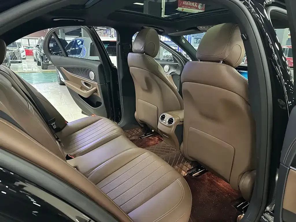 Mercedes-Benz E-Class (Import) 2023 из CN, фото 10
