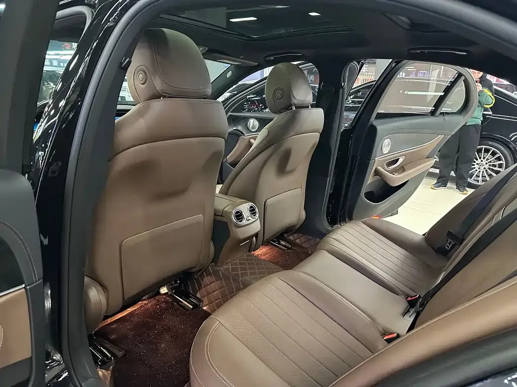 Mercedes-Benz E-Class (Import) 2023 из CN, фото 9