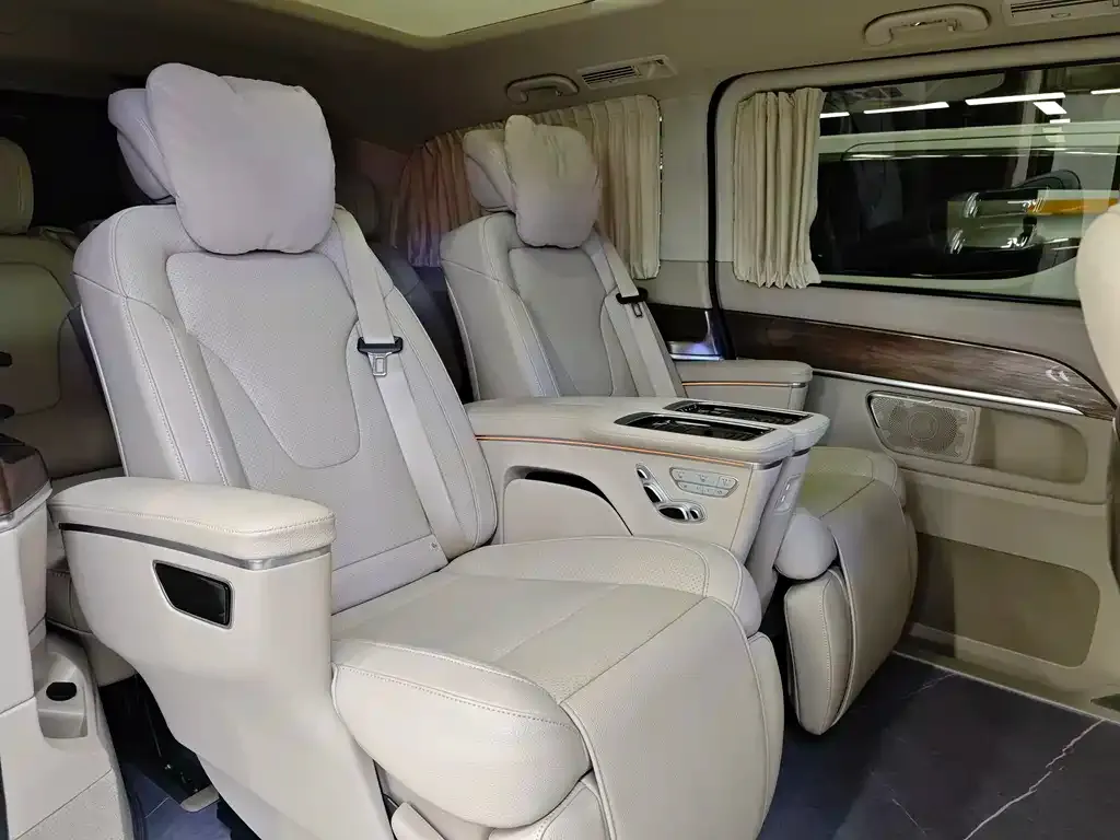 Mercedes-Benz V-Class 2022 из CN, фото 4