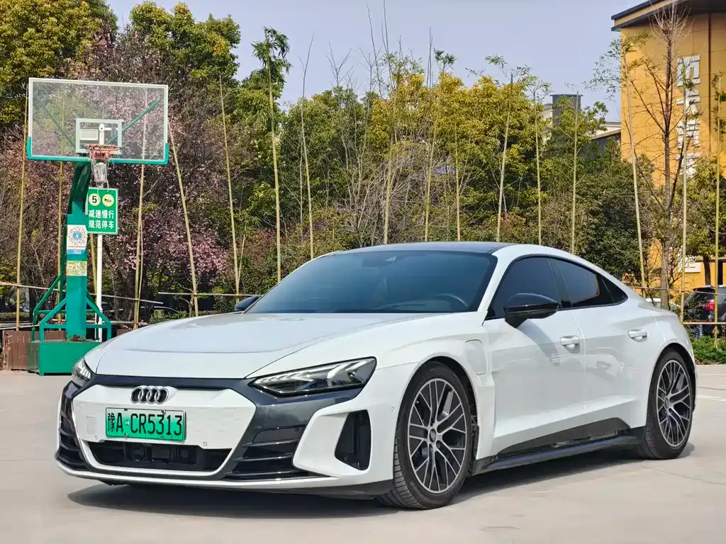 Audi e-tron GT 2024 из CN, фото 1