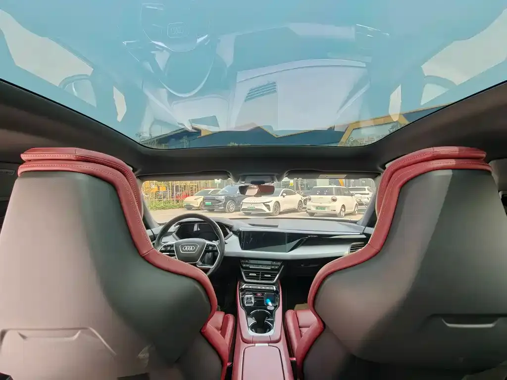 Audi e-tron GT 2024 из CN, фото 3
