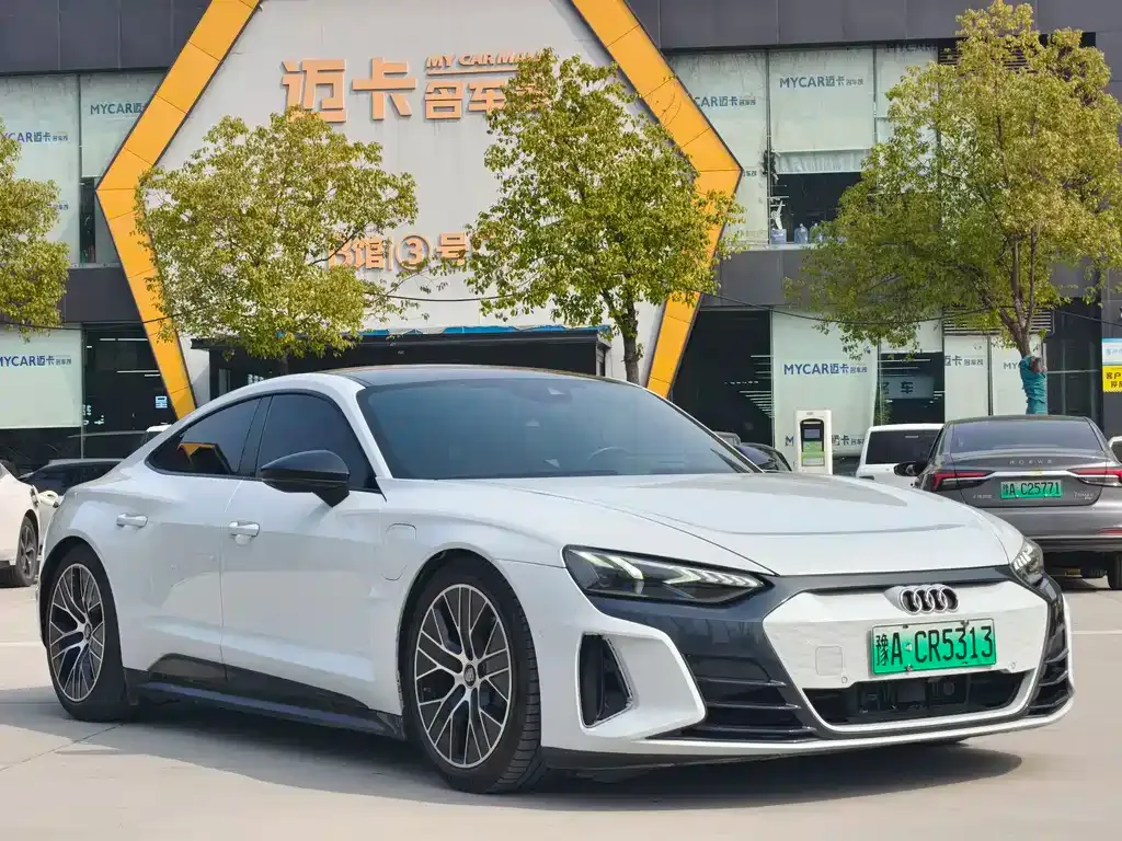 Audi e-tron GT 2024 из CN, фото 9