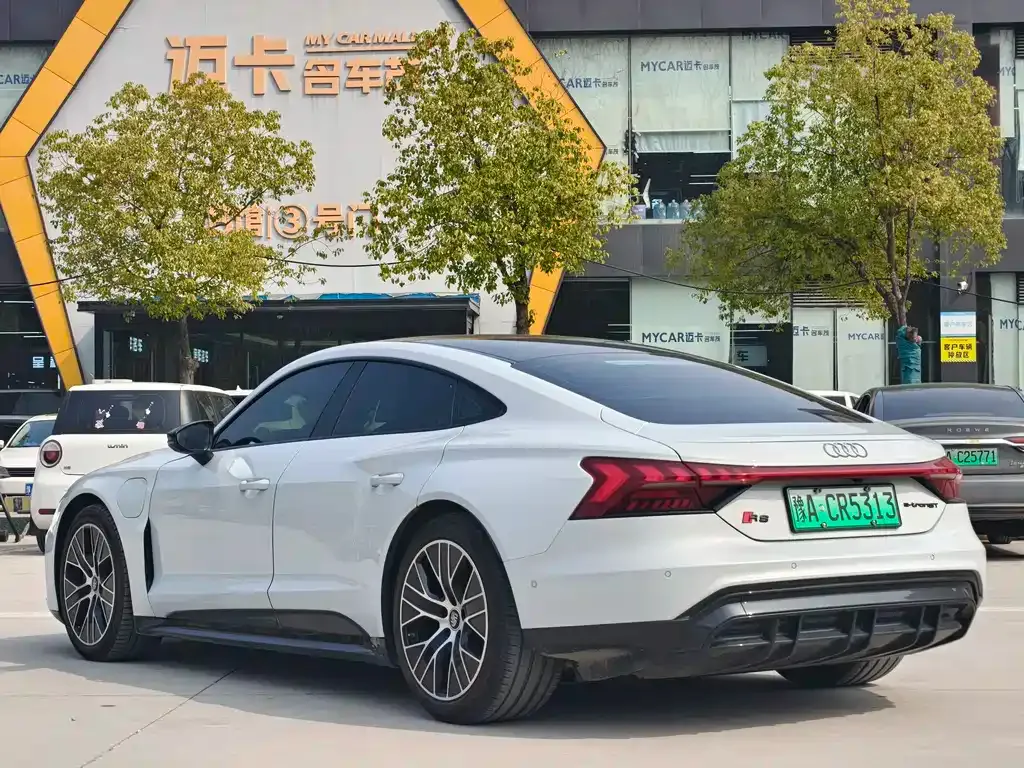 Audi e-tron GT 2024 из CN, фото 4